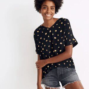 Madewell Drapey V-Neck Button-Back Top in French Daisies Womens XS Banded Sleeve